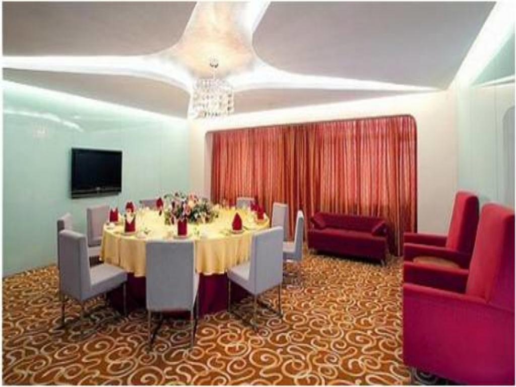 Holiday Inn Express Tianjin Binhai Exterior foto